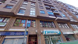Oficina  Logroño - calle duques de nájera. Se vende oficina con inquilino, contrato vigente hasta marzo 203