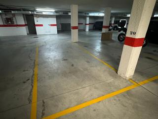 Parking coche  Logroño - tirso de molina. Plaza de garaje en calle tirso de molina, cascajos en logroño.
