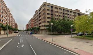Parking coche  Logroño - tirso de molina. Plaza de garaje con trastero en calle tirso de molina, cascajos