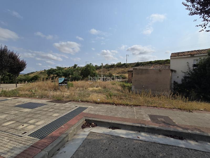 Foto aac9a246-74d7-4fb7-96fc-f4416e6dc78b. Terreny residencial a Agoncillo