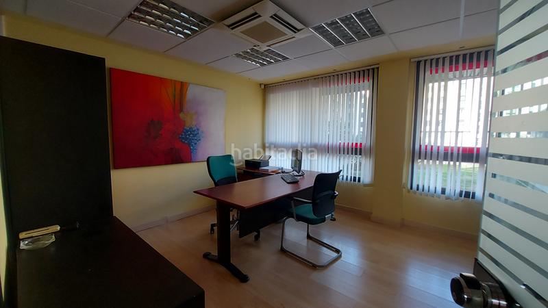 Foto df38a3bc-b949-4935-95fe-ab4c77d8cda2. Location bureau avec chauffage dans Cascajos - Piqueras Logroño