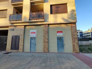 Lloguer Local Comercial  Logroño - avenida del moncalvillo. Local comercial en alquiler en calle clavijo de guindalera en lo