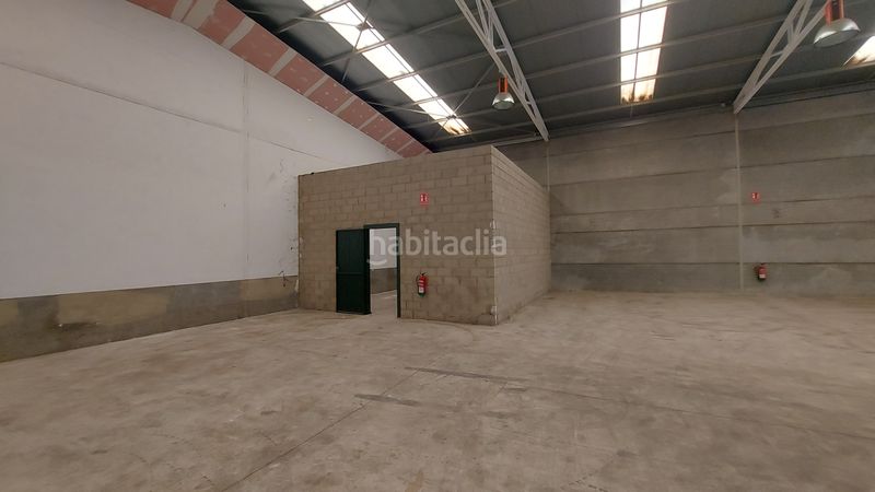 Foto c352afdb-5645-4383-a600-b3a97dbb1222. Lloguer nau industrial a La Portalada - Varea Logroño