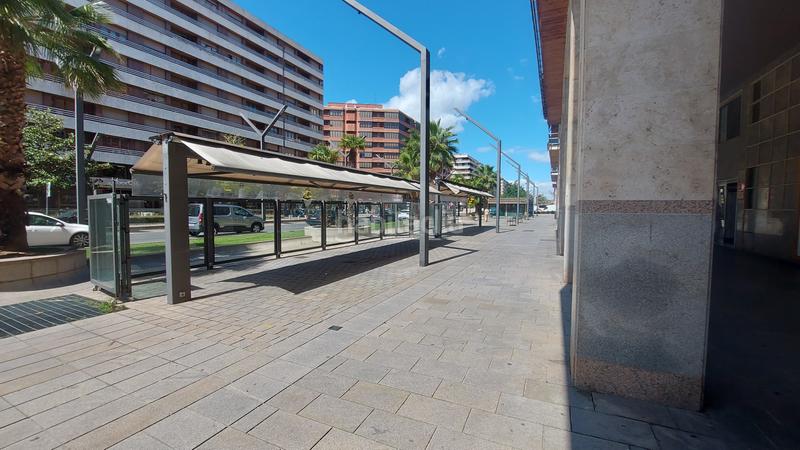 Foto f969fdf9-4c63-49ad-ba1b-300c7896c8dc. Lloguer local comercial a Gran Via Logroño