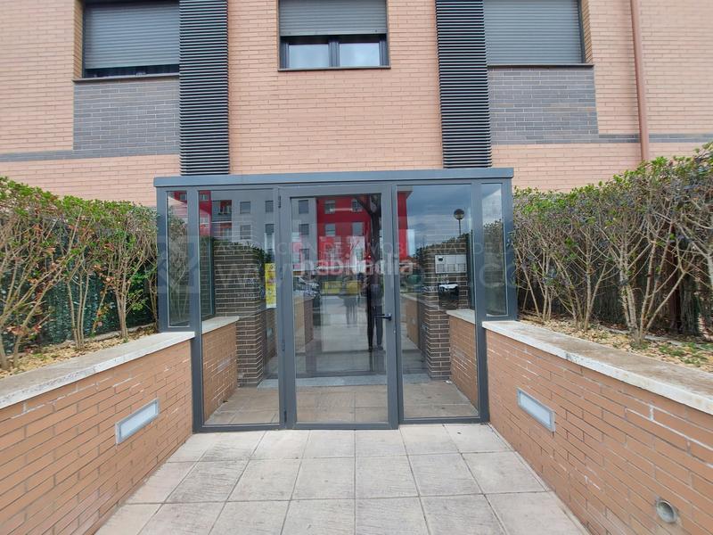 Foto 1ba07aec-70df-456e-8ee9-c45fdc148ff0. Location appartement avec chauffage parking piscine dans Lardero