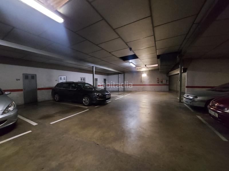 Foto b849f444-042c-4a8e-b0da-741f4bfb879d. Parking coche increíble oportunidad garaje con trastero en venta . en Logroño