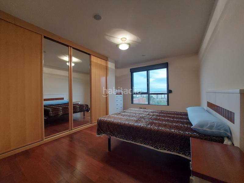 Foto 8ae0cf03-1733-4075-8765-06a41c227325. Location appartement avec chauffage parking piscine dans Logroño