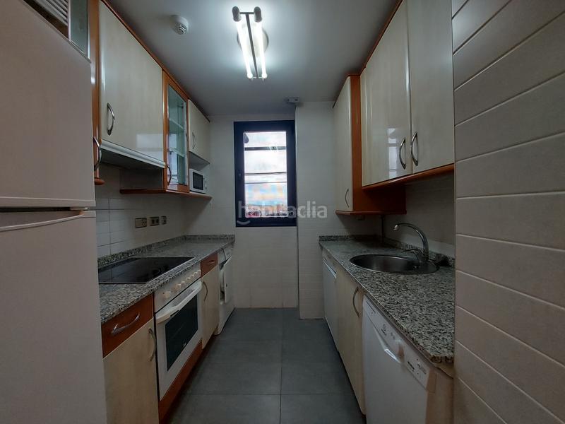 Foto 9219e7f0-fb36-4ab6-a970-20648b582ce9. Miete etagenwohnung mit heizung parking pool in Los Lirios Logroño