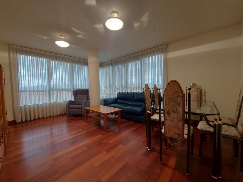 Foto 3fd55296-f881-4ab0-861e-224b9804574f. Rent flat with heating parking pool in Los Lirios Logroño