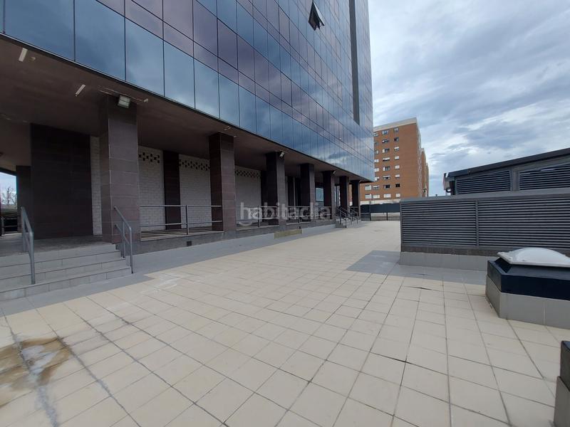 Foto 5e987fe3-99da-41d0-a4e7-0822e78e3f22. Rent flat with heating parking pool in Los Lirios Logroño