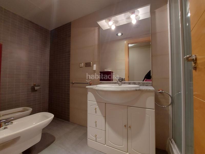 Foto e769bafa-12c8-41b6-b75a-06dbfe81fd34. Rent flat with heating parking pool in Los Lirios Logroño