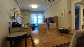 Appartement  Logroño - avenida de la sierra. Bonita vivienda con amplia terraza y muchas mejoras en guindaler