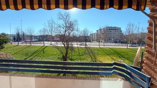 Pis  Logroo - diego de velzquez. Amplia vivienda en zona sur de logroo, 4 dormitorios, terraza,