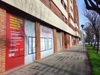 Lloguer Local Comercial  Logroño - calle sorzano. Local comercial en logroño, próximo a centro comercial parque ri