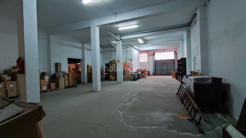 Foto 2795024e-01f7-4b63-8b76-cc8a7f20c1c8. Local comercial local muy grande con vado permanente en beatos mena y navarrete . en Logroño