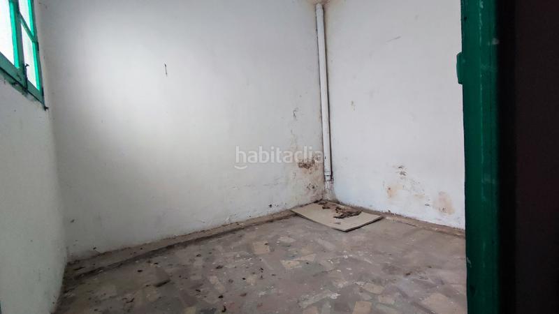 Foto cf6d7232-0cc8-487c-89a2-8c182ffb48b2. Local comercial local muy grande con vado permanente en beatos mena y navarrete . en Logroño