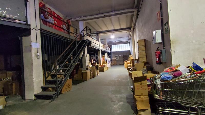 Foto eb5eac5f-3f2d-44b3-9319-37349a56a0c8. Local comercial local muy grande con vado permanente en beatos mena y navarrete . en Logroño