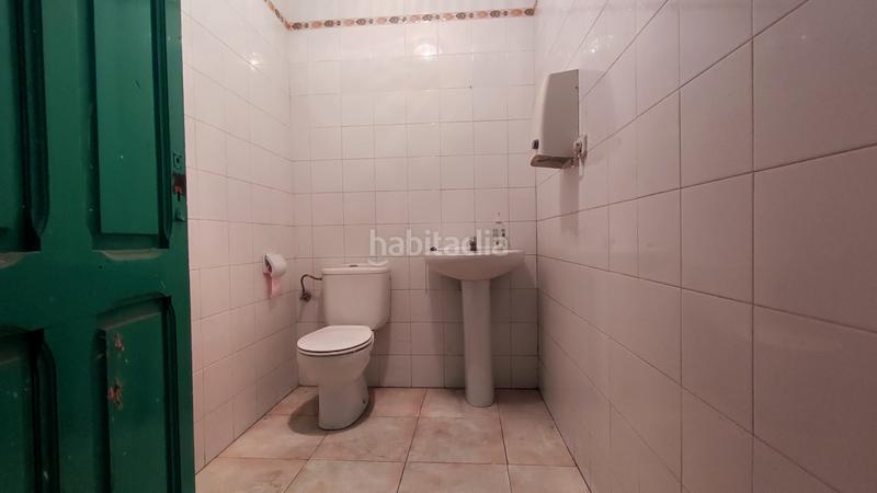 Foto ff3c88fc-43a7-4a7e-b035-15c77341ac51. Local comercial local muy grande con vado permanente en beatos mena y navarrete . en Logroño