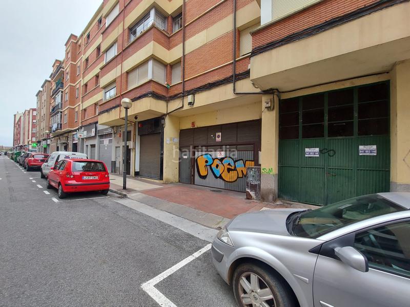 Foto 9c4f60ef-55a0-4e99-9054-882845c9dd18. Aparcament cotxe a San Millán - Ayuntamiento Logroño