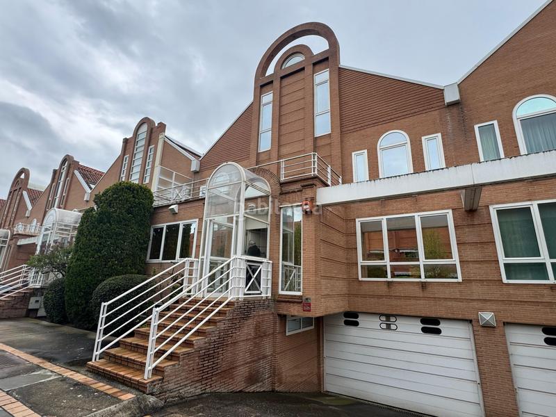 Foto b77df2ad-1a5a-4ea8-83ed-814bb1c05ea3. Maison avec chauffage parking piscine dans Avenida Madrid Logroño