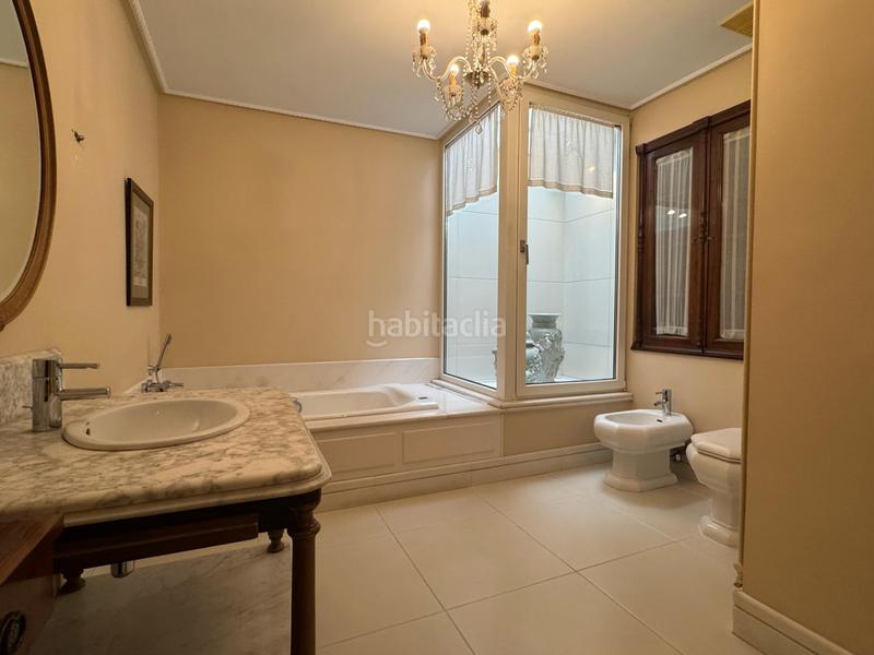 Foto cad98863-fe25-41b4-86da-4f0c8563dd4e. Maison avec chauffage parking piscine dans Avenida Madrid Logroño