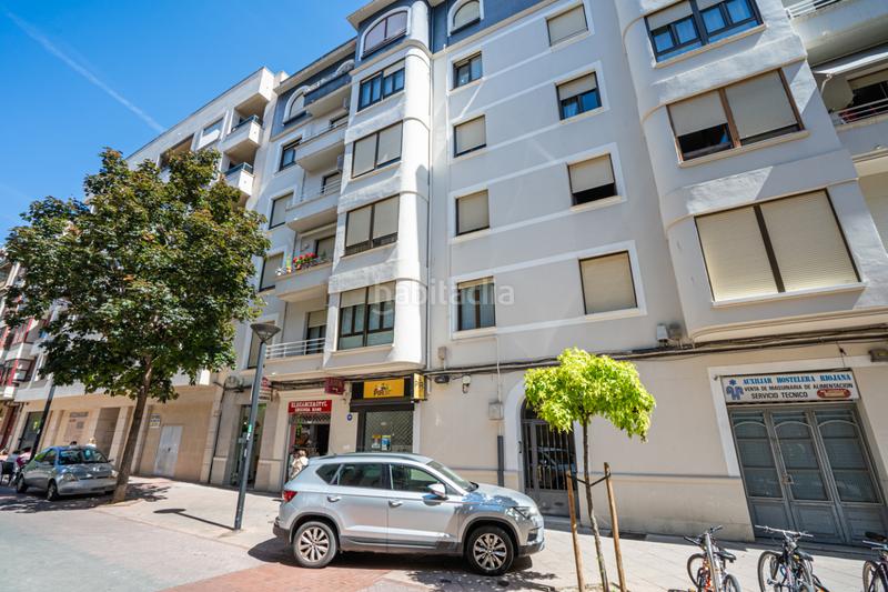 Foto fdf3d694-e61f-4bf3-8b35-ae5c55e10718. Appartement avec chauffage parking dans Gran Via Logroño