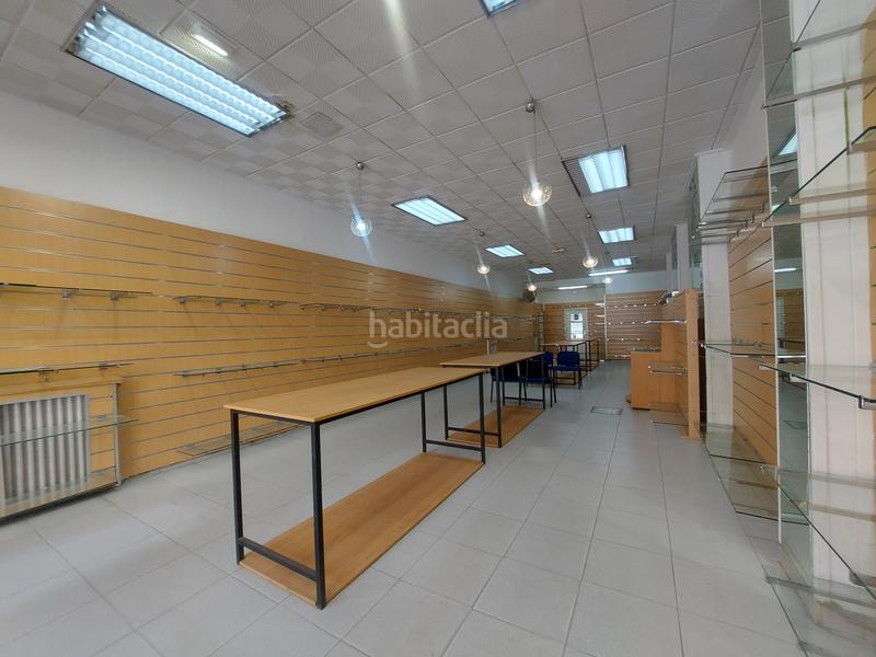 Foto 19a5ded2-204c-4b8d-99b2-685ea1072666. Location local commercial dans Gran Via Logroño