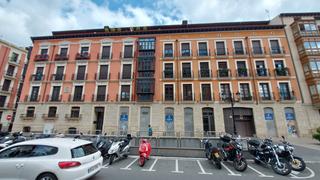 Lloguer Local Comercial  Logroño - breton de los herreros. 2 locales unidos con fachada a calle bretón y un elevado a calle