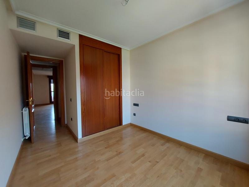 Foto 87611d80-456a-4b7d-b051-8a6fcaf20f9f. Appartamento con riscaldamento parcheggio piscina in Logroño