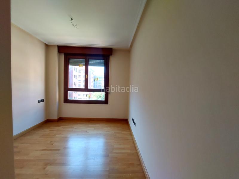 Foto 92bd8bb2-e1bb-43e3-a1b2-19168f19585e. Appartamento con riscaldamento parcheggio piscina in Logroño