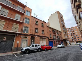 Édifice à Logroño - San Lazaro
