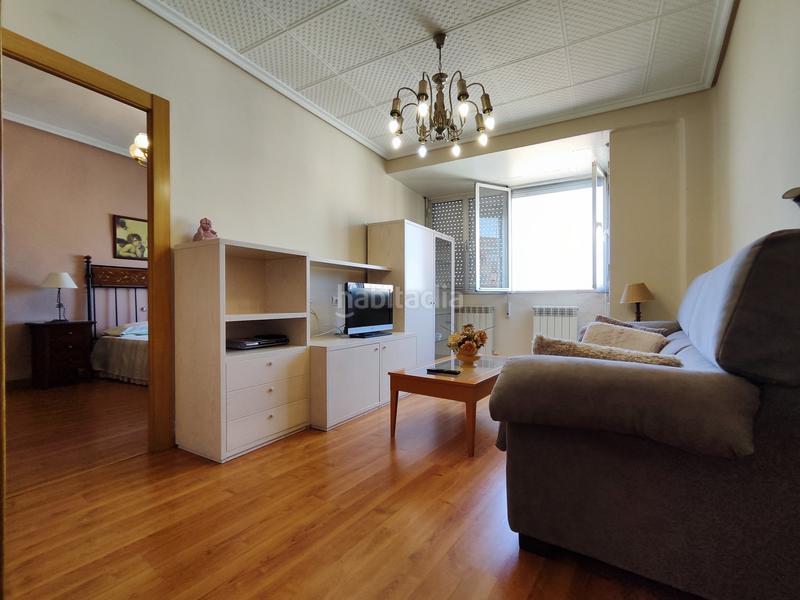 Foto 448cb03f-2e40-41c0-a6d5-5080d18b16b3. Pis amb calefacció a Gran Via Logroño