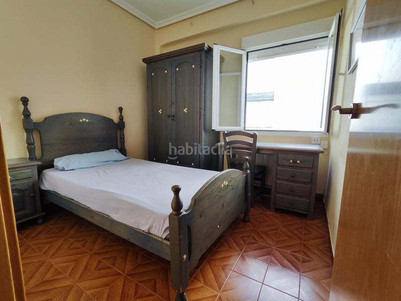 Foto b19f210e-dfd9-486a-a68c-e6000370ad28. Pis amb calefacció a Gran Via Logroño