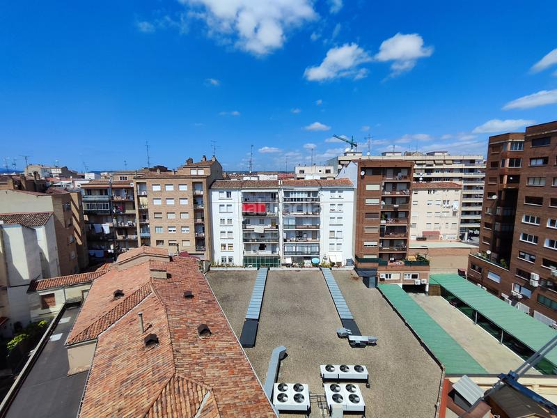 Foto ebd8387f-4523-4296-b4c4-f03f9e12a9c2. Pis amb calefacció a Gran Via Logroño