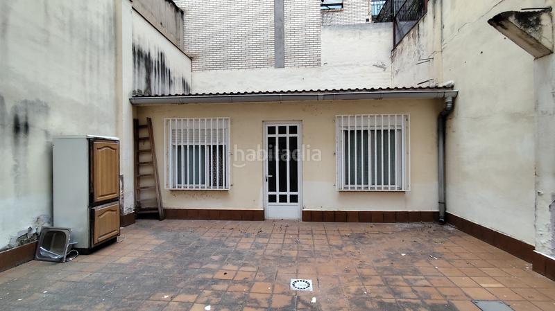 Foto 477df95f-d39a-4c9a-b02c-02f44ffb98f1. Alquiler local comercial local en calle peatonal acondicionado como peluquería. en Logroño