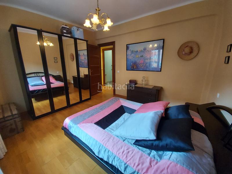 Foto dea51ee4-a54d-4ba5-882e-2941d511961d. Piso amplio piso en el centro . en Jesuitas Logroño