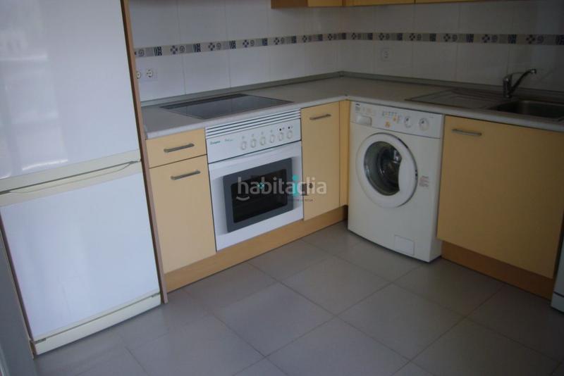 Foto 892ce72b-9bcf-4b2b-9f20-568b0410a208. Alquiler piso apartamento luminoso , con piscina en paseo del prior con terraza, piscina y zona comunitaria .. en Logroño