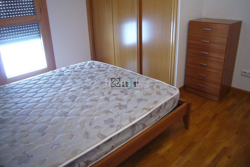 Foto ab2f817f-adac-41f9-b430-b0820823c6c6. Alquiler piso apartamento luminoso , con piscina en paseo del prior con terraza, piscina y zona comunitaria .. en Logroño