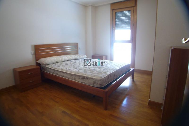 Foto d753577a-1b5e-4821-b53e-f9f6a82daae1. Alquiler piso apartamento luminoso , con piscina en paseo del prior con terraza, piscina y zona comunitaria .. en Logroño