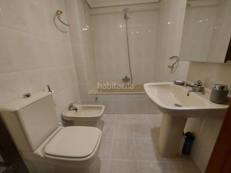 Foto c620f1fc-76c3-4f22-bb70-093628f89323. Alquiler piso vivienda de 3 dormitorios ,sin amueblar, en club deportivo con garaje y zona comunitaria con piscina . en Logroño