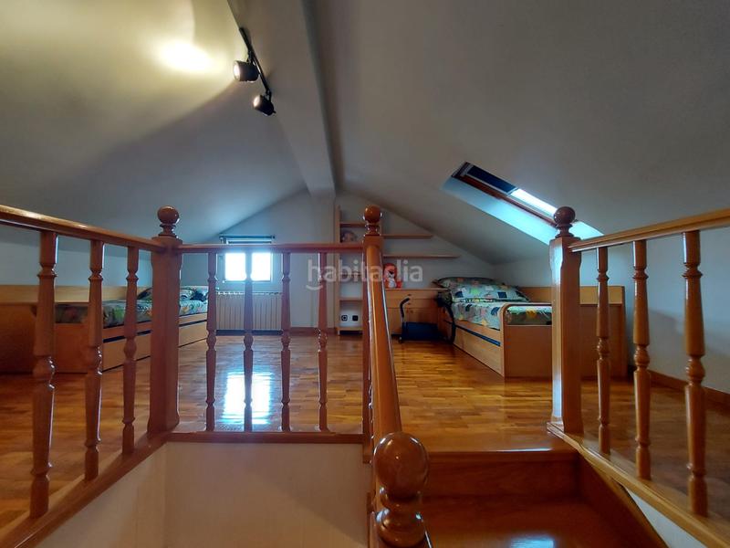 Foto 2b7e3a41-0cb8-4402-acb9-f3d96171a2ee. Casa con riscaldamento parcheggio in Avenida Madrid Logroño