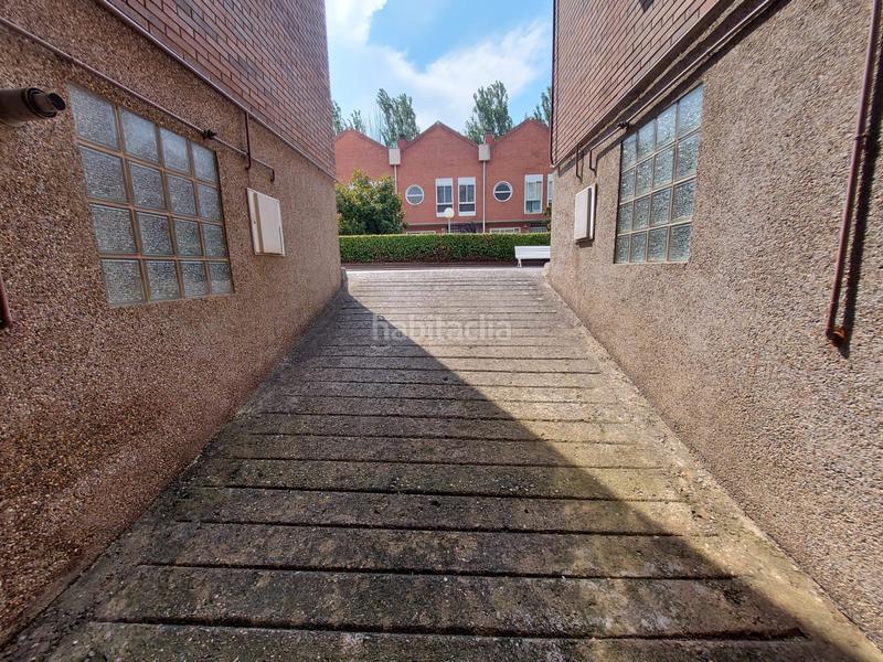 Foto 616a429d-25f7-4996-8099-473d86c976df. Casa con riscaldamento parcheggio in Avenida Madrid Logroño