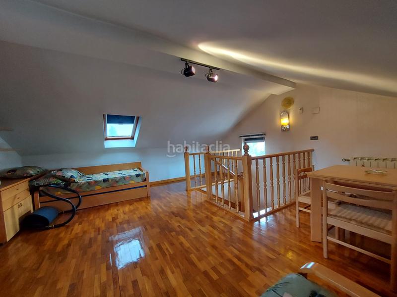 Foto 89ec8cd2-a6ac-474f-b452-58f21df1b84e. Casa con riscaldamento parcheggio in Avenida Madrid Logroño