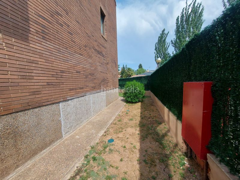 Foto 34b3ef58-f1da-4139-a38a-214e3642bc98. Casa amb calefacció aparcament a Avenida Madrid Logroño