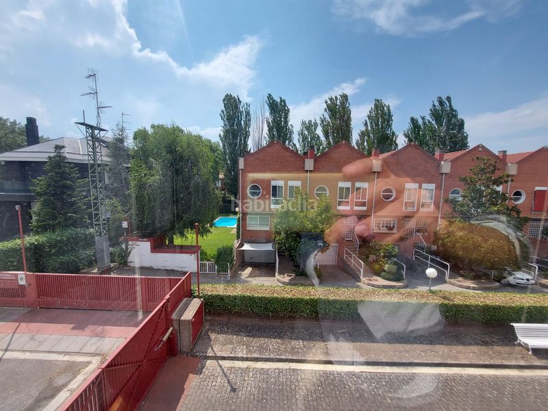 Foto 4e998768-2f87-41a8-aabd-5c72355a2f4b. Casa amb calefacció aparcament a Avenida Madrid Logroño