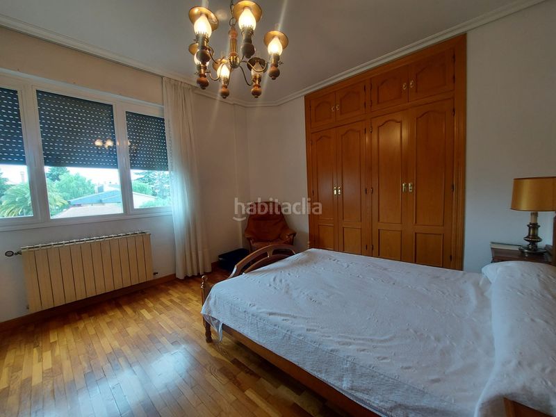 Foto a6e3c640-1eea-4a9d-ad43-05b5695185c4. Casa amb calefacció aparcament a Avenida Madrid Logroño