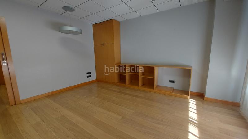 Foto 50b623a3-e893-4389-b06c-95e0ea201b2e. Miete büro mit heizung in Gran Via Logroño