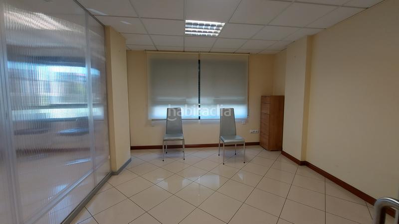 Foto 6264b4e8-5083-4821-8256-a02e5968e89c. Location bureau avec chauffage parking dans Cascajos - Piqueras Logroño