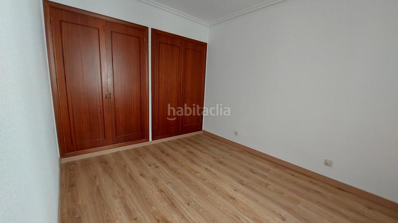 Foto fc1cbb16-7f7d-4a6f-8644-293bbebebdc9. Piso vivienda en pérez galdós con 4 dormitorios, 2 baños, garaje y trastero. en Logroño