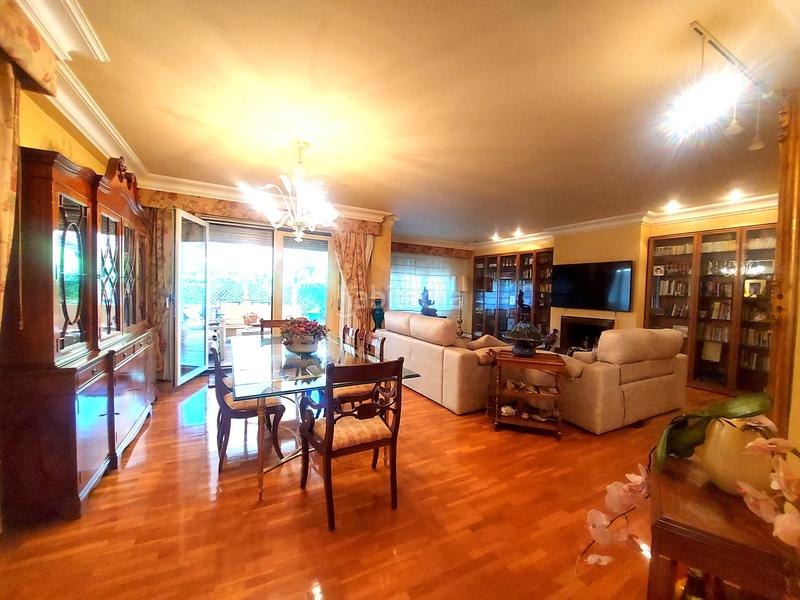 Foto 30ef8c6b-264f-42b8-ba13-c41a1da8d214. Maison avec chauffage parking piscine dans Avenida Madrid Logroño